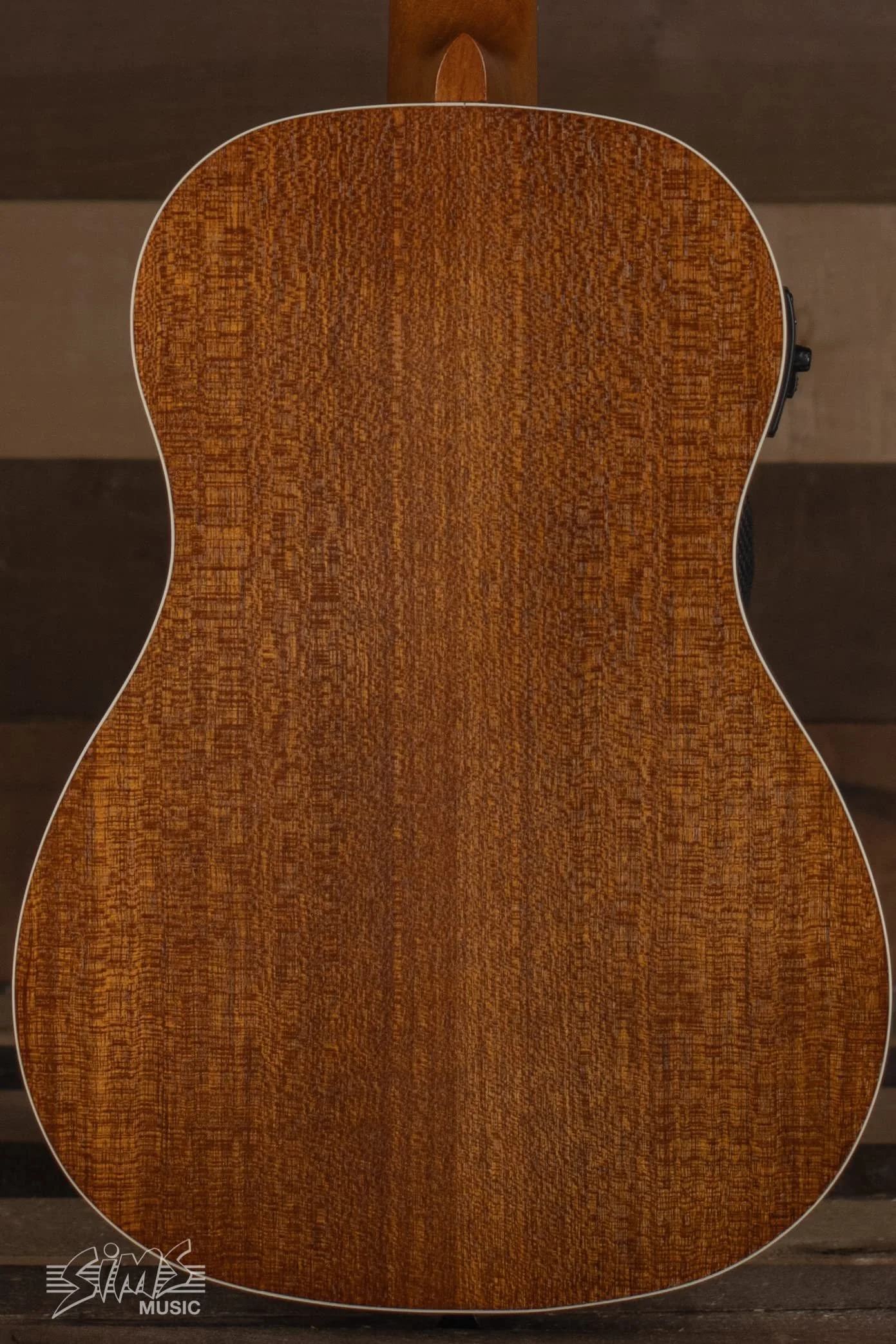 Geartree Kala KA-BE Satin Mahogany Baritone Ukulele w/EQ - Image 4